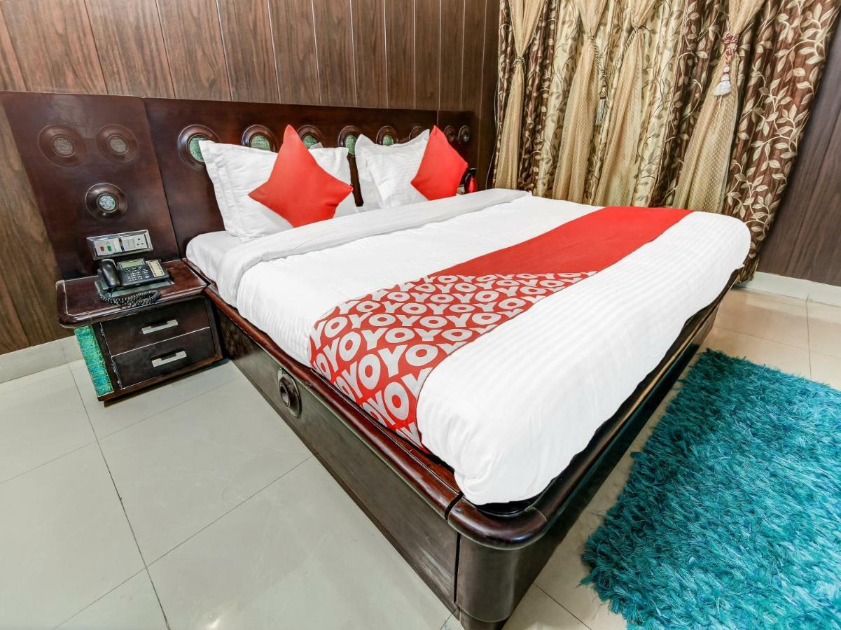 Oyo 27999 Hotel Deep Sirsa 외부 사진