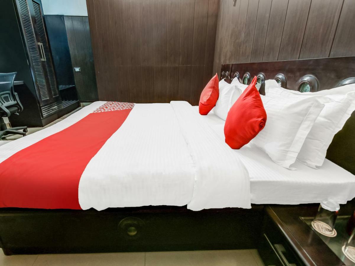 Oyo 27999 Hotel Deep Sirsa 외부 사진