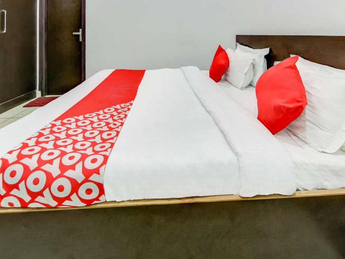Oyo 27999 Hotel Deep Sirsa 외부 사진