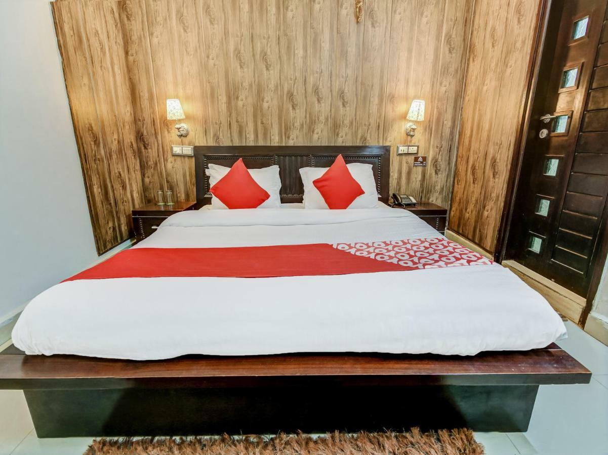 Oyo 27999 Hotel Deep Sirsa 외부 사진