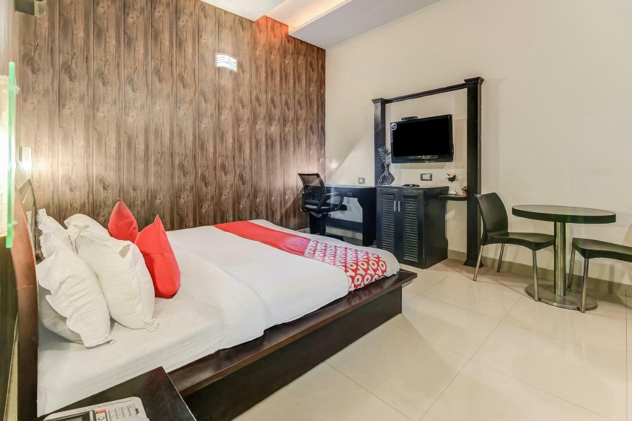 Oyo 27999 Hotel Deep Sirsa 외부 사진