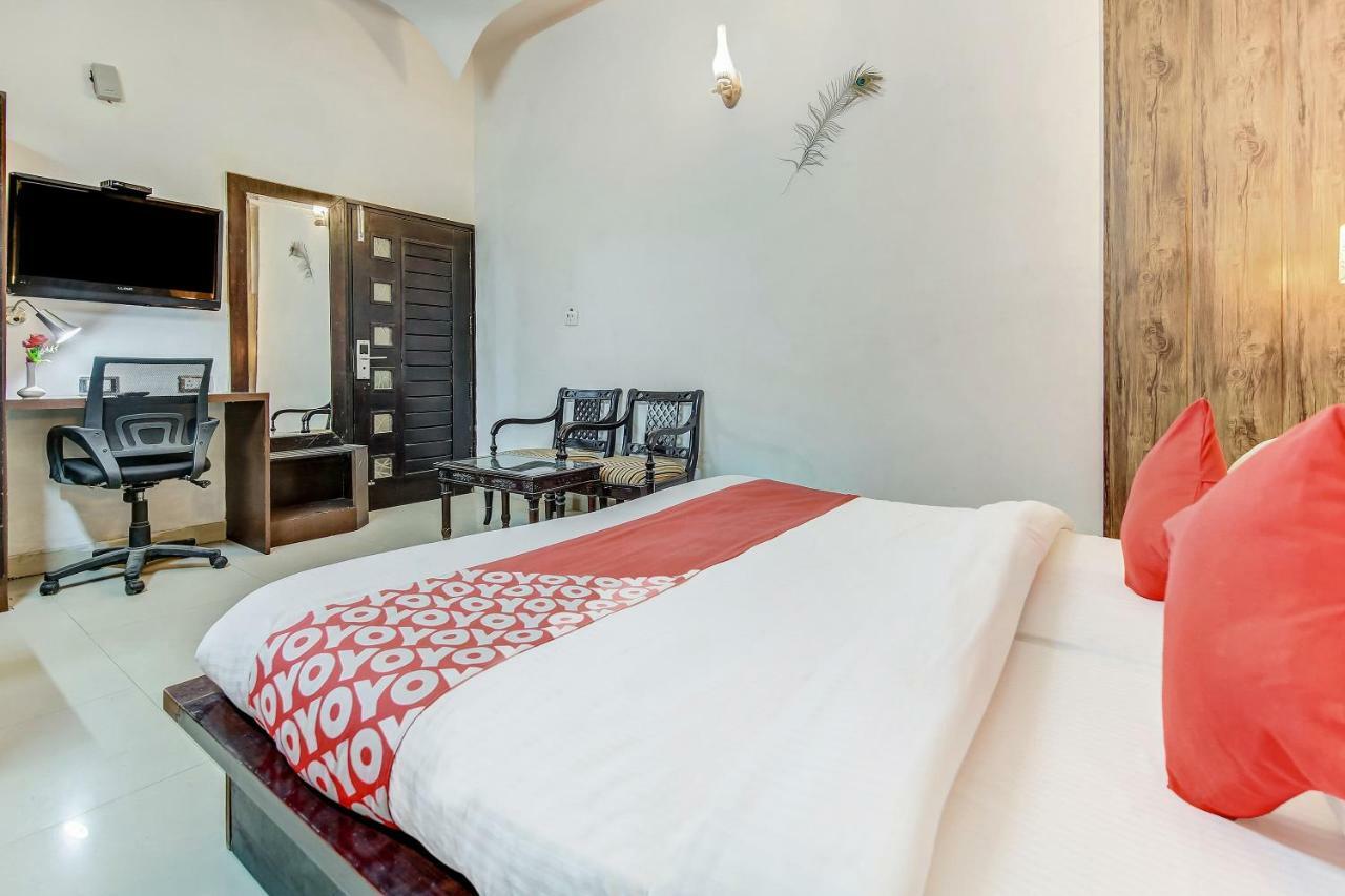 Oyo 27999 Hotel Deep Sirsa 외부 사진